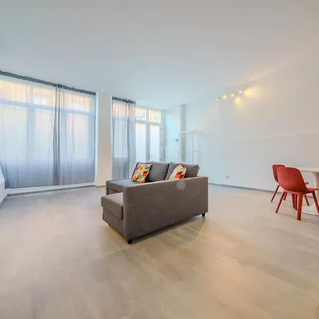 Apartment Casa Stadera - Metro Abbiategrasso & Parking Milan